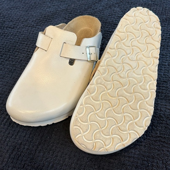 German Made Birkenstock Nubuck Leather Boston Clogs Size 7M Like New - Picture 5 of 8